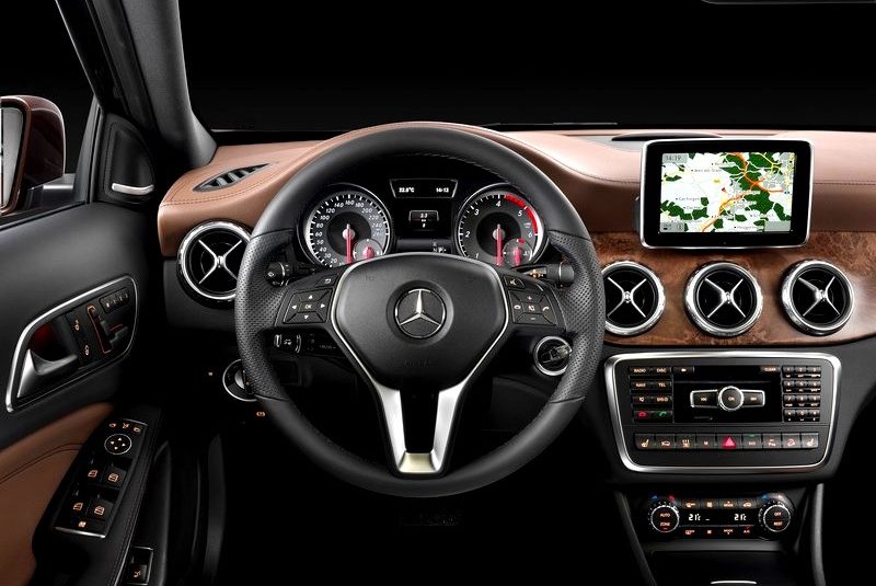 Mercedes-Benz GLA 180 (A)