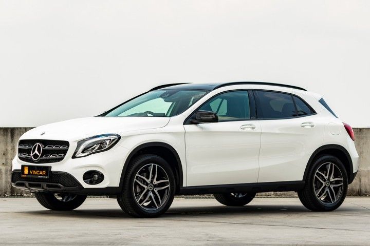 Mercedes-Benz GLA 180 (A)